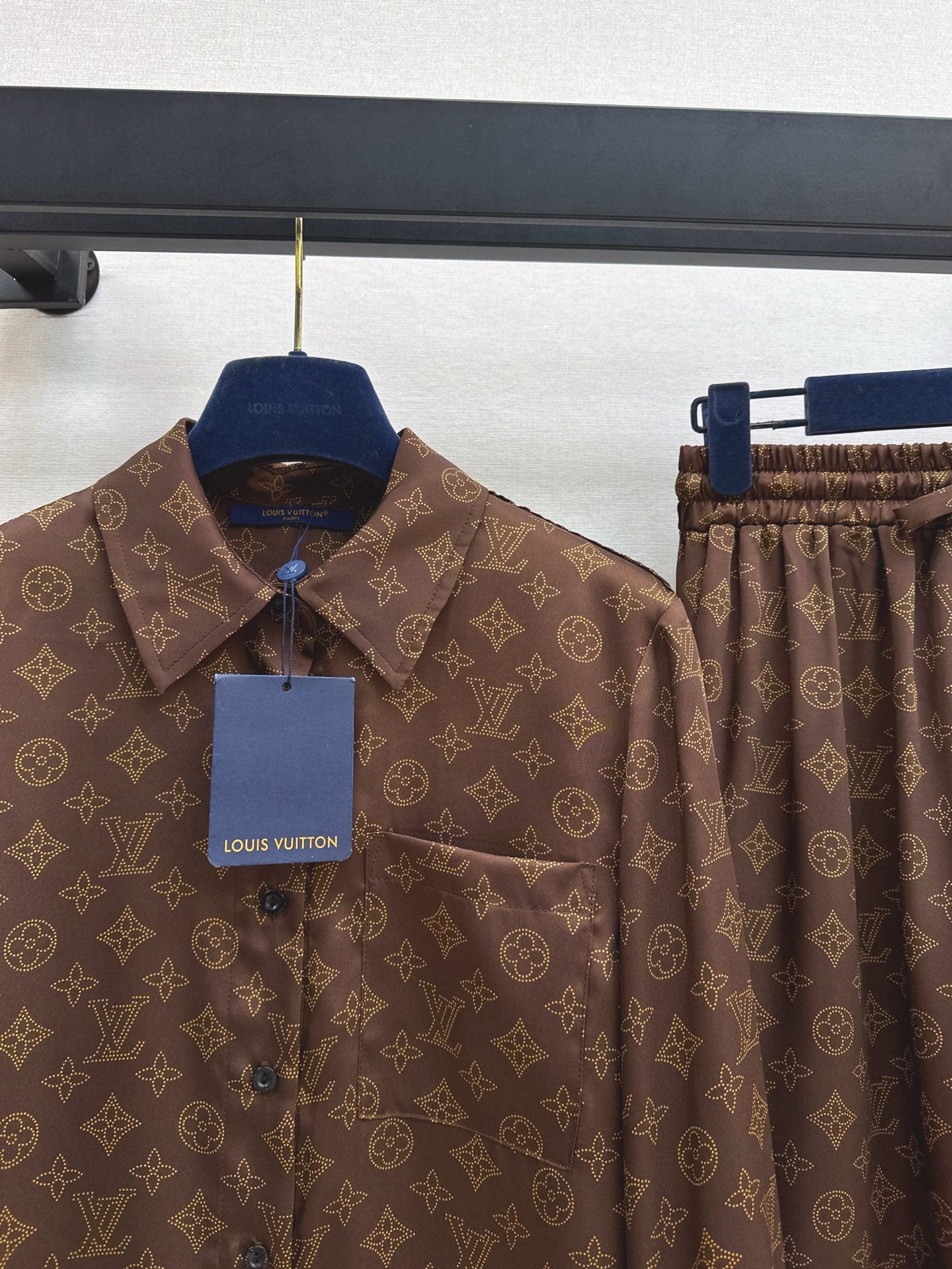 Loui 25fw pajamas suit