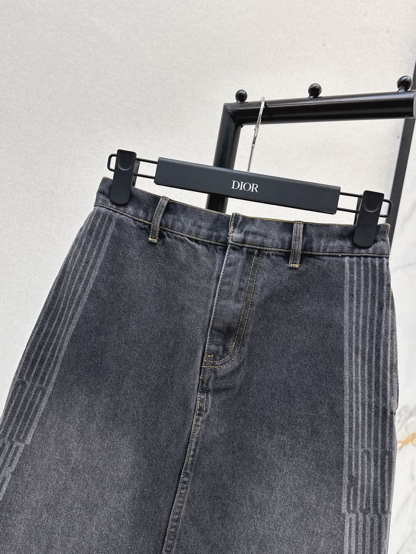 CD 25fw denim skirt