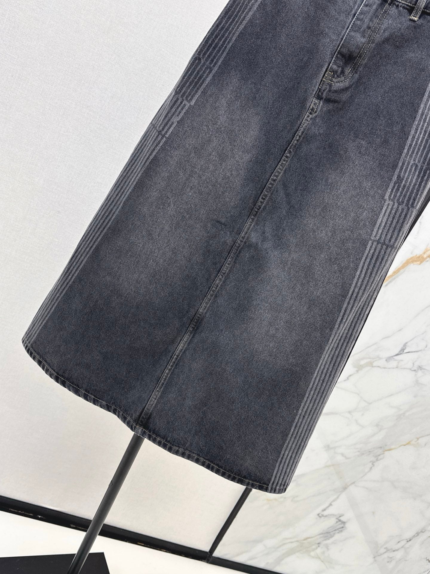 CD 25fw denim skirt