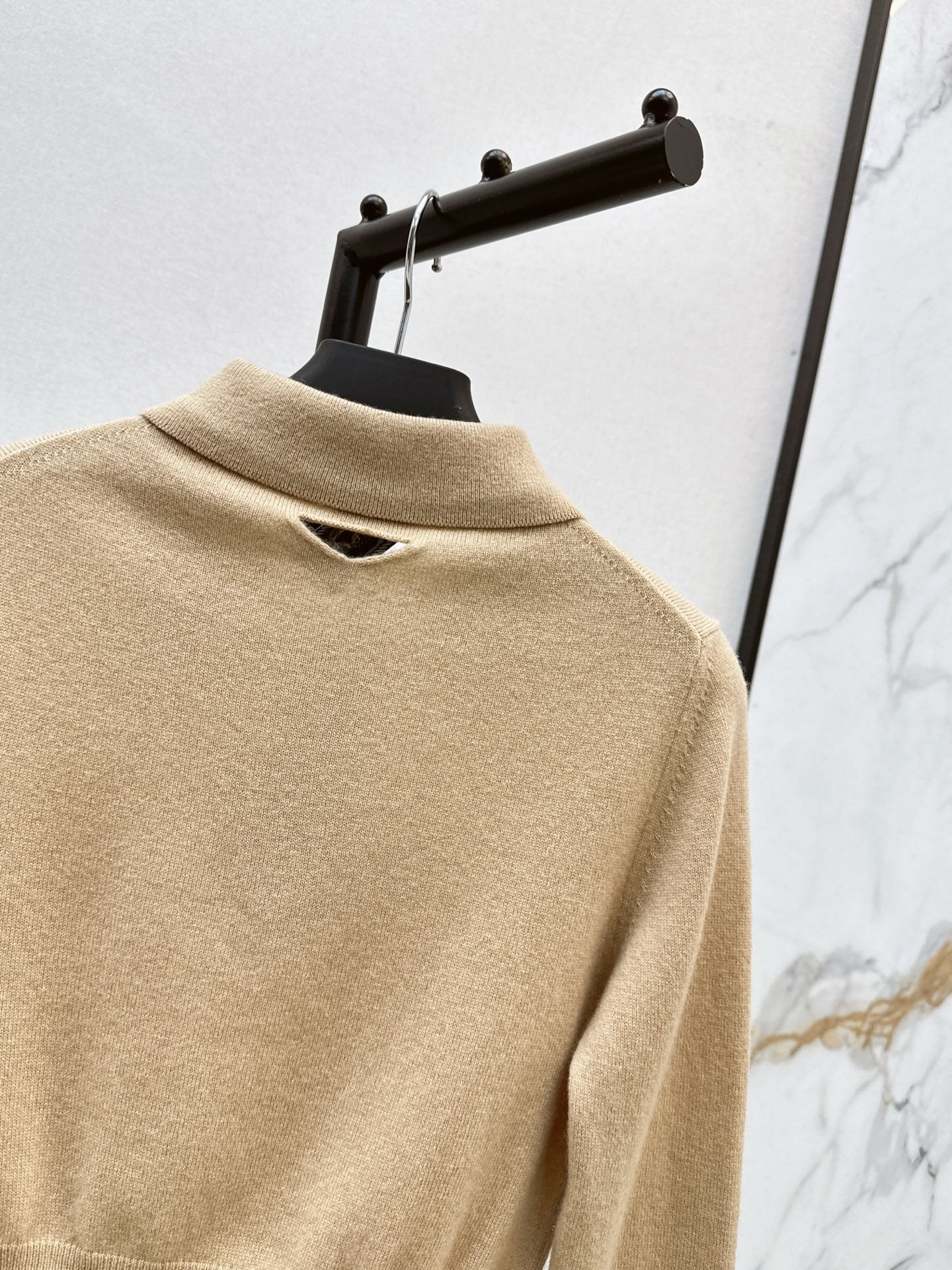 Pra 25fw wool sweatshirt