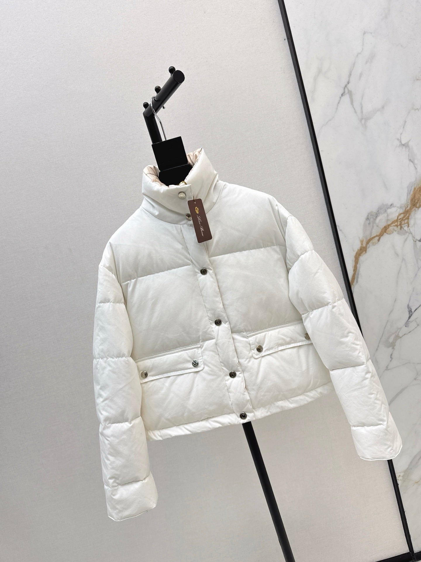 Loro 25fw down jacket