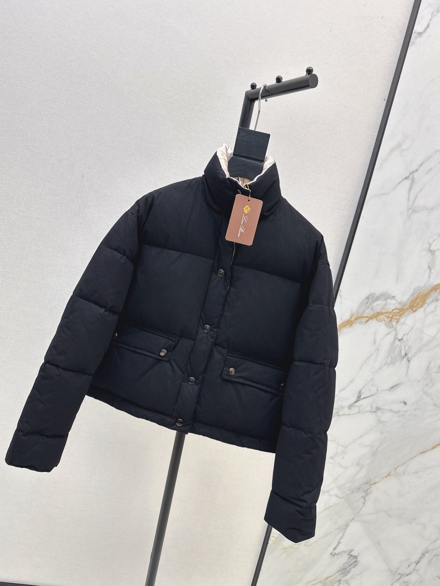 Loro 25fw down jacket