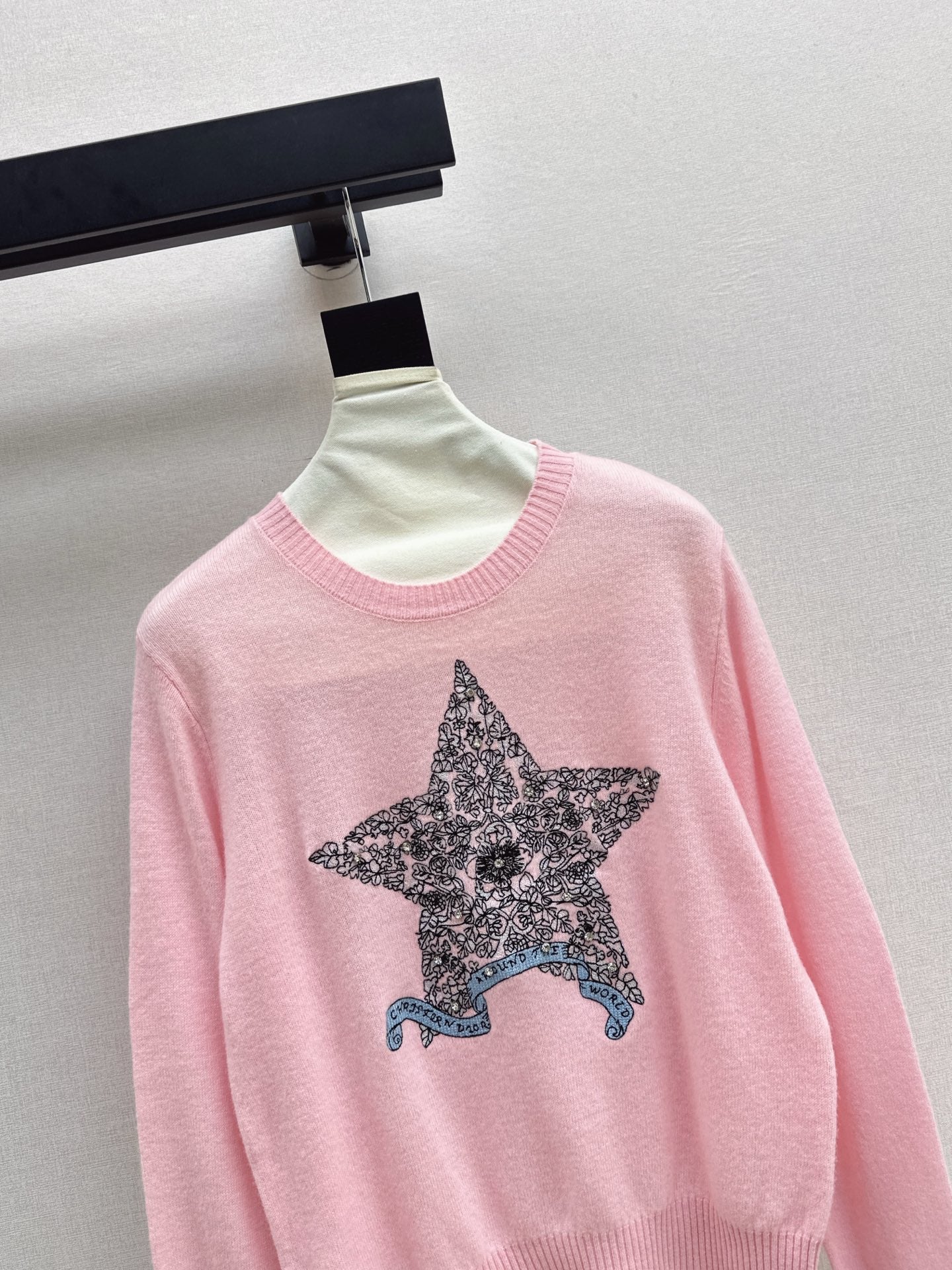 CD 25fw embroidered sweater