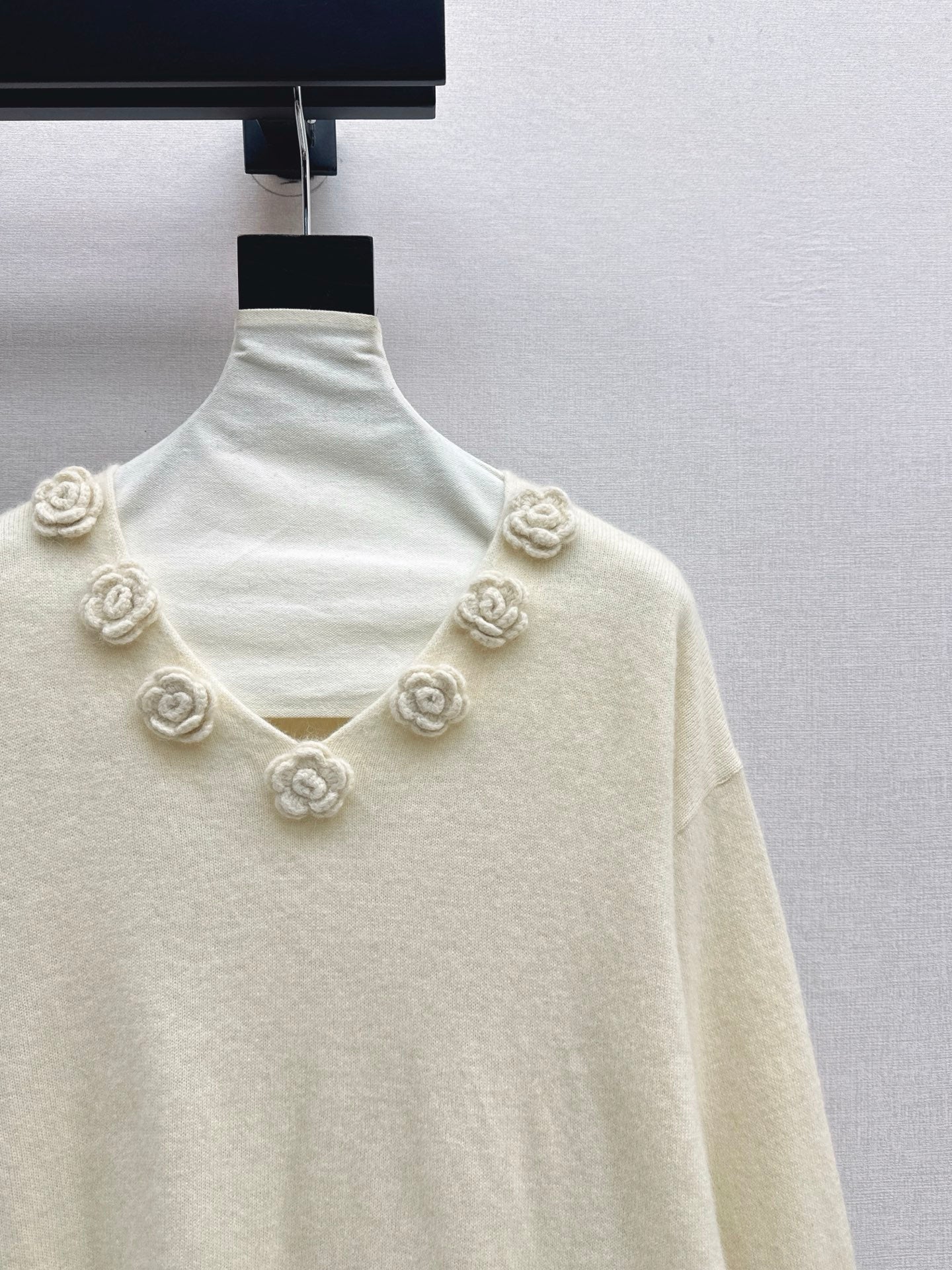 Chan 25fw knitted sweater