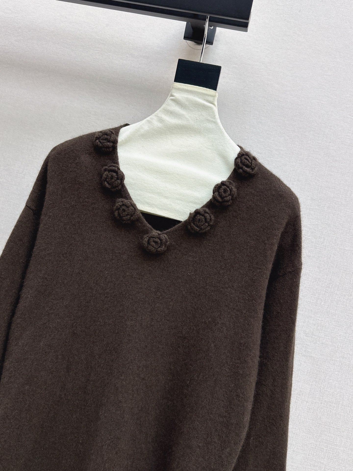 Chan 25fw knitted sweater