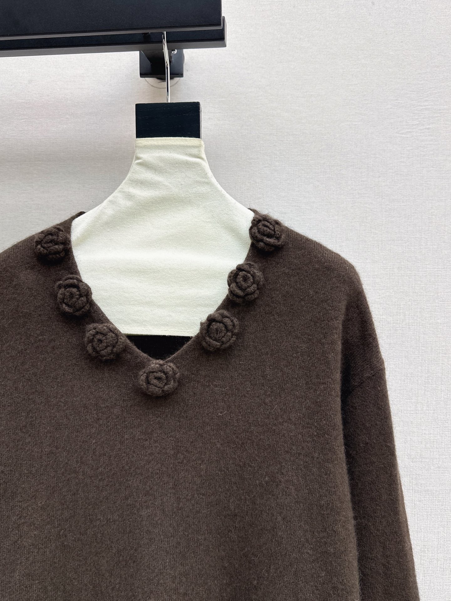 Chan 25fw knitted sweater