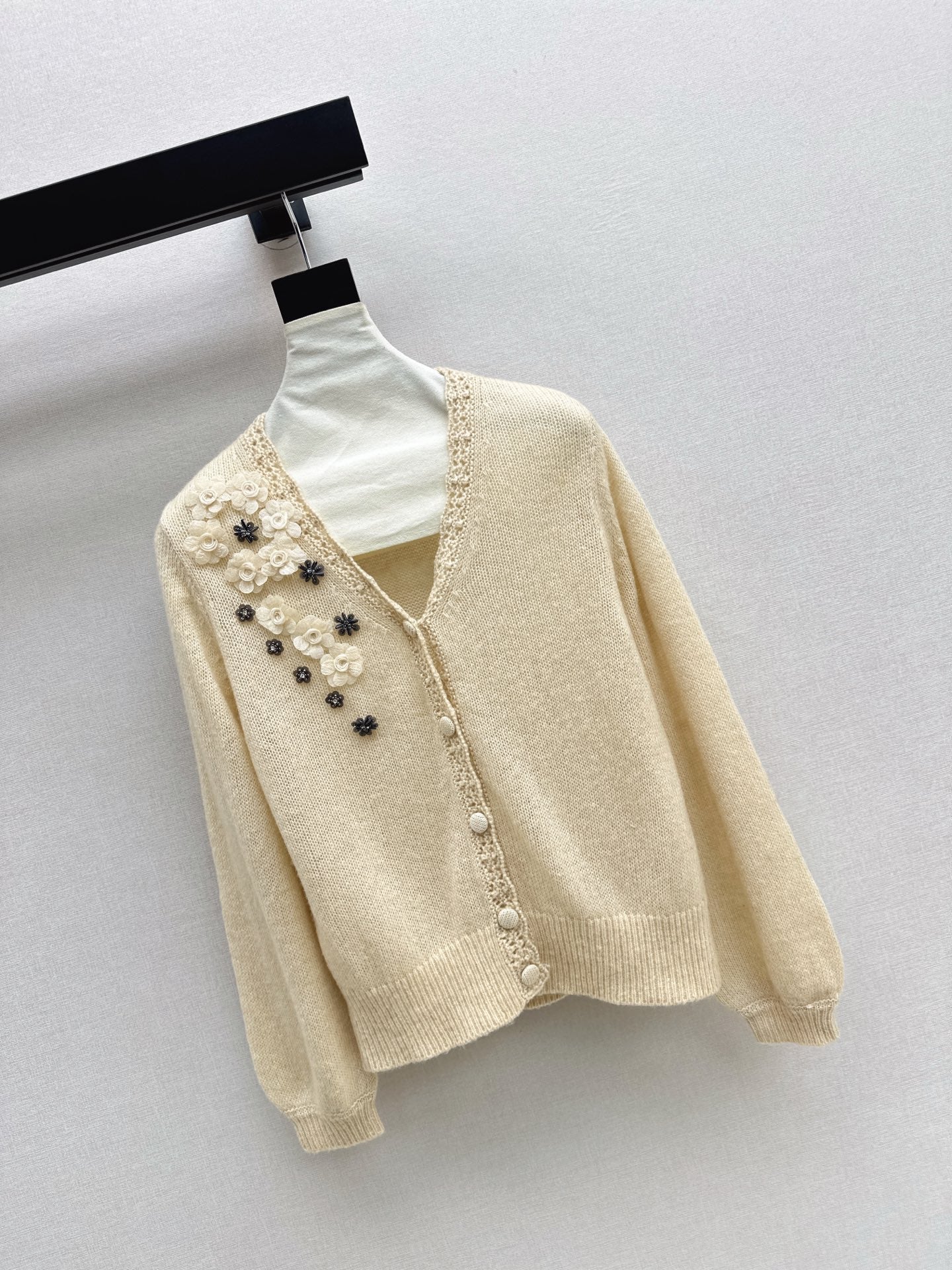 Chan 25fw knitted cardigan