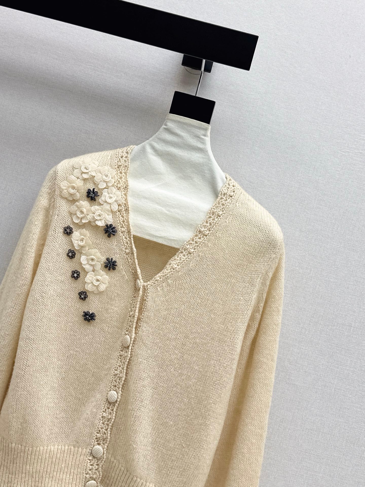 Chan 25fw knitted cardigan