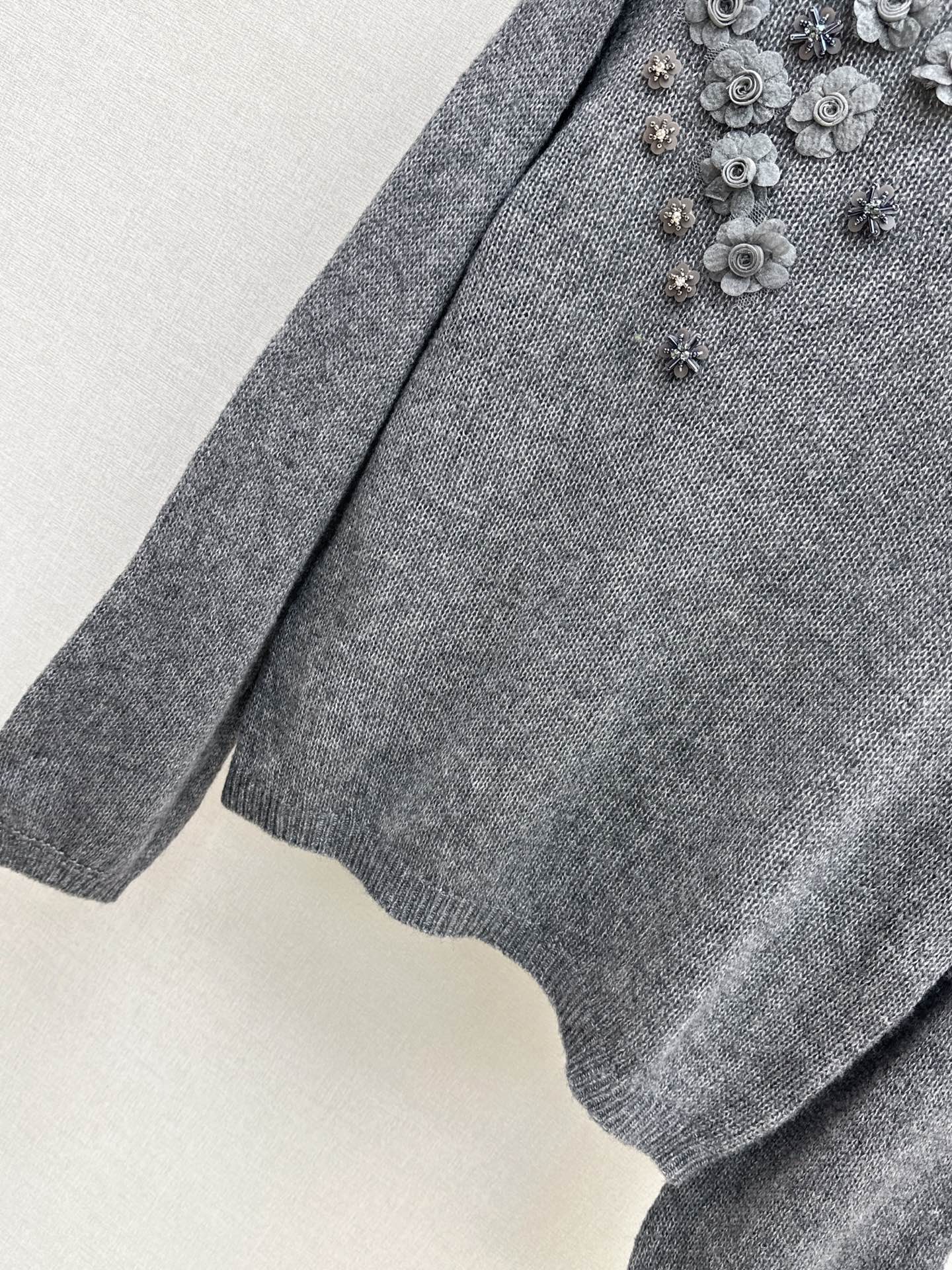 Chan 25fw knitted sweater