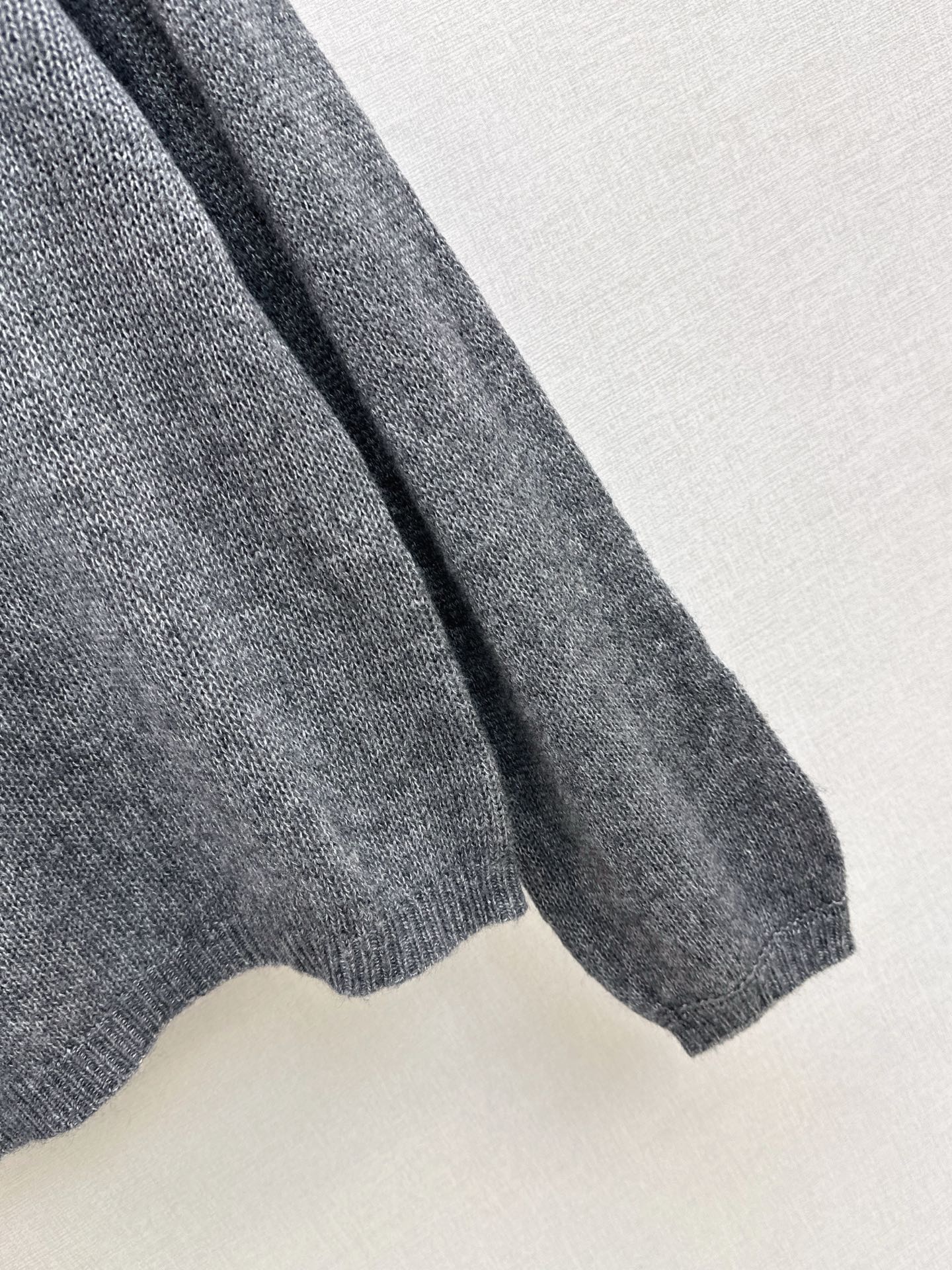 Chan 25fw knitted sweater