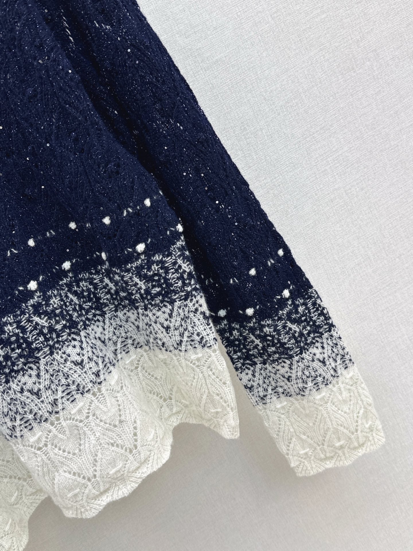 Chan 25fw buling sweater