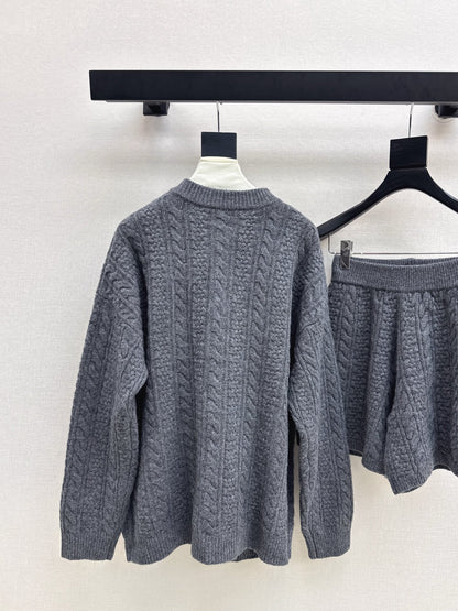 Loro 25fw cardigan short set