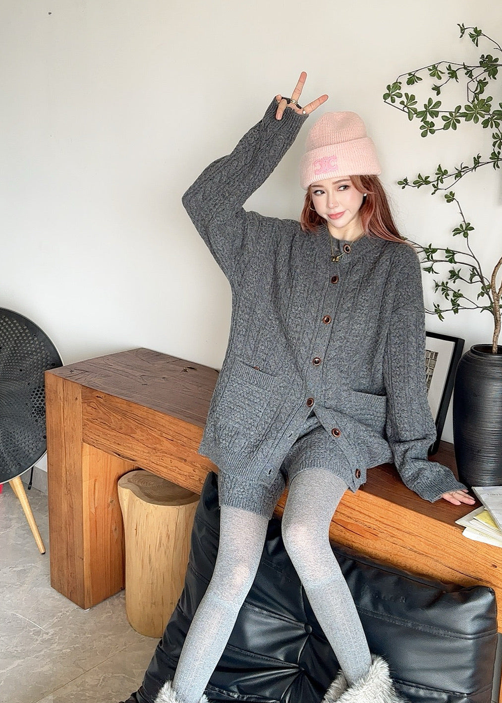 Loro 25fw cardigan short set