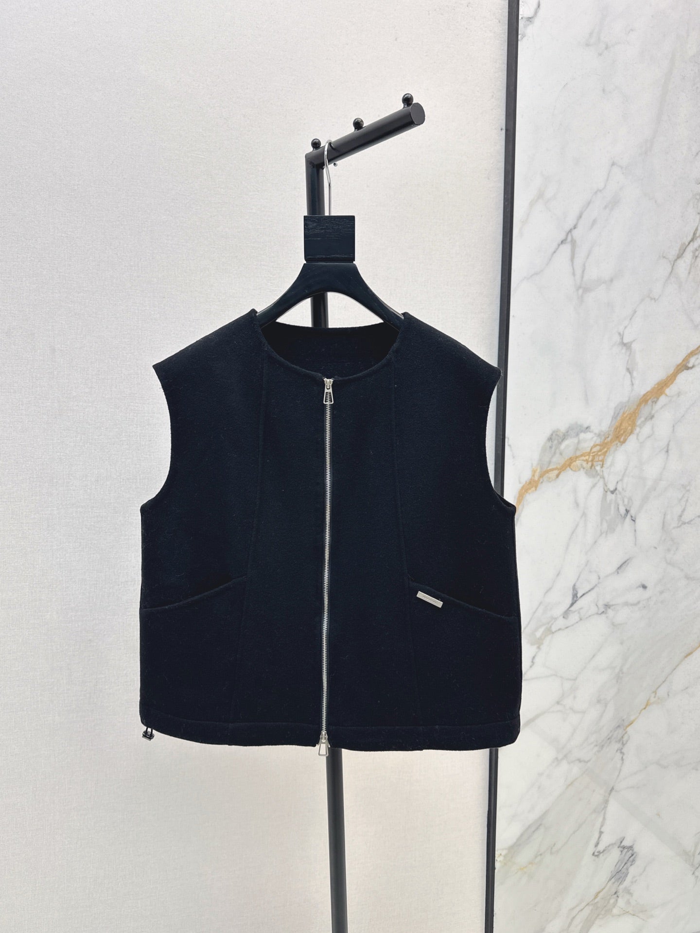 Max 25fw woolen vest