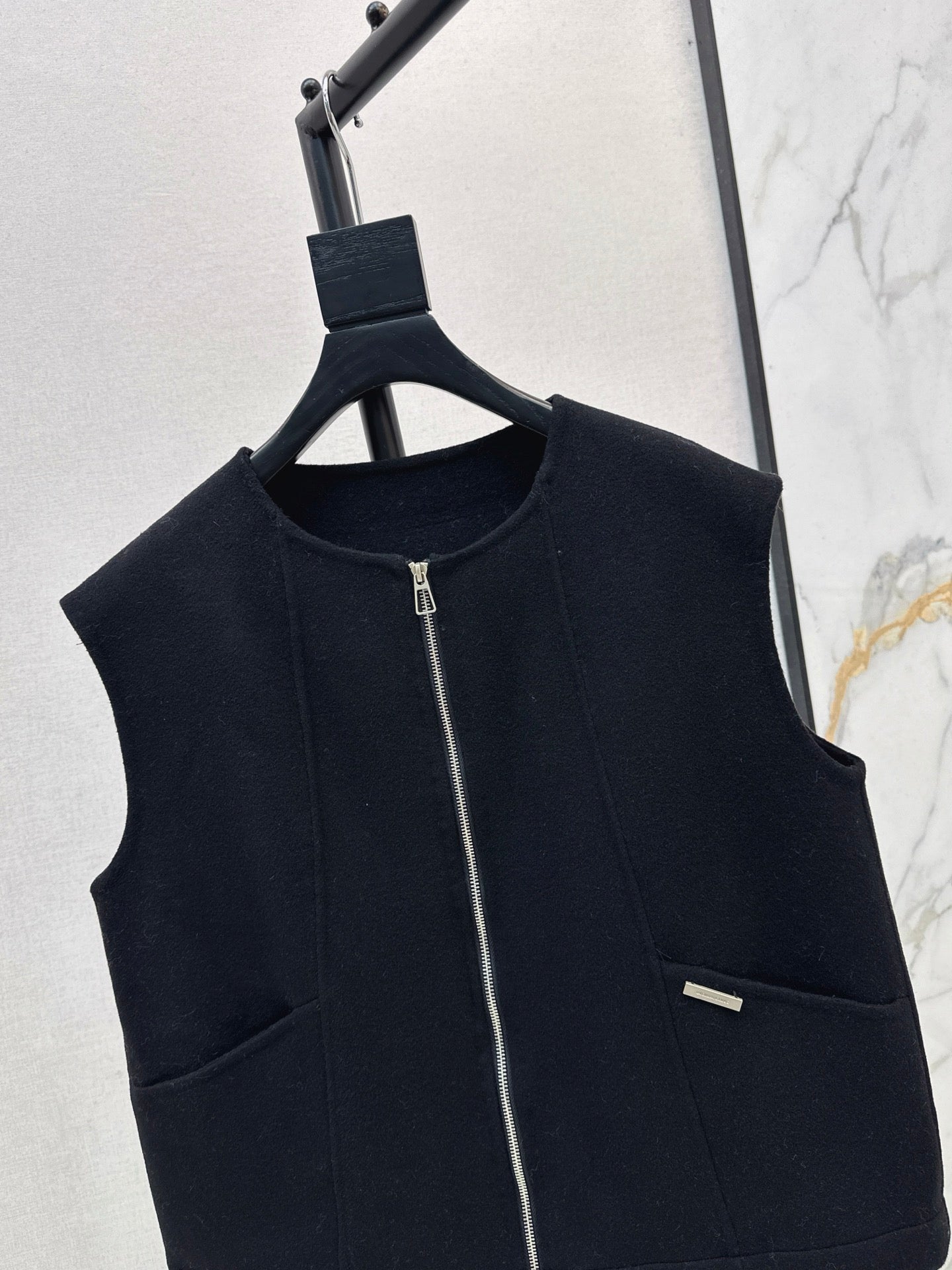 Max 25fw woolen vest