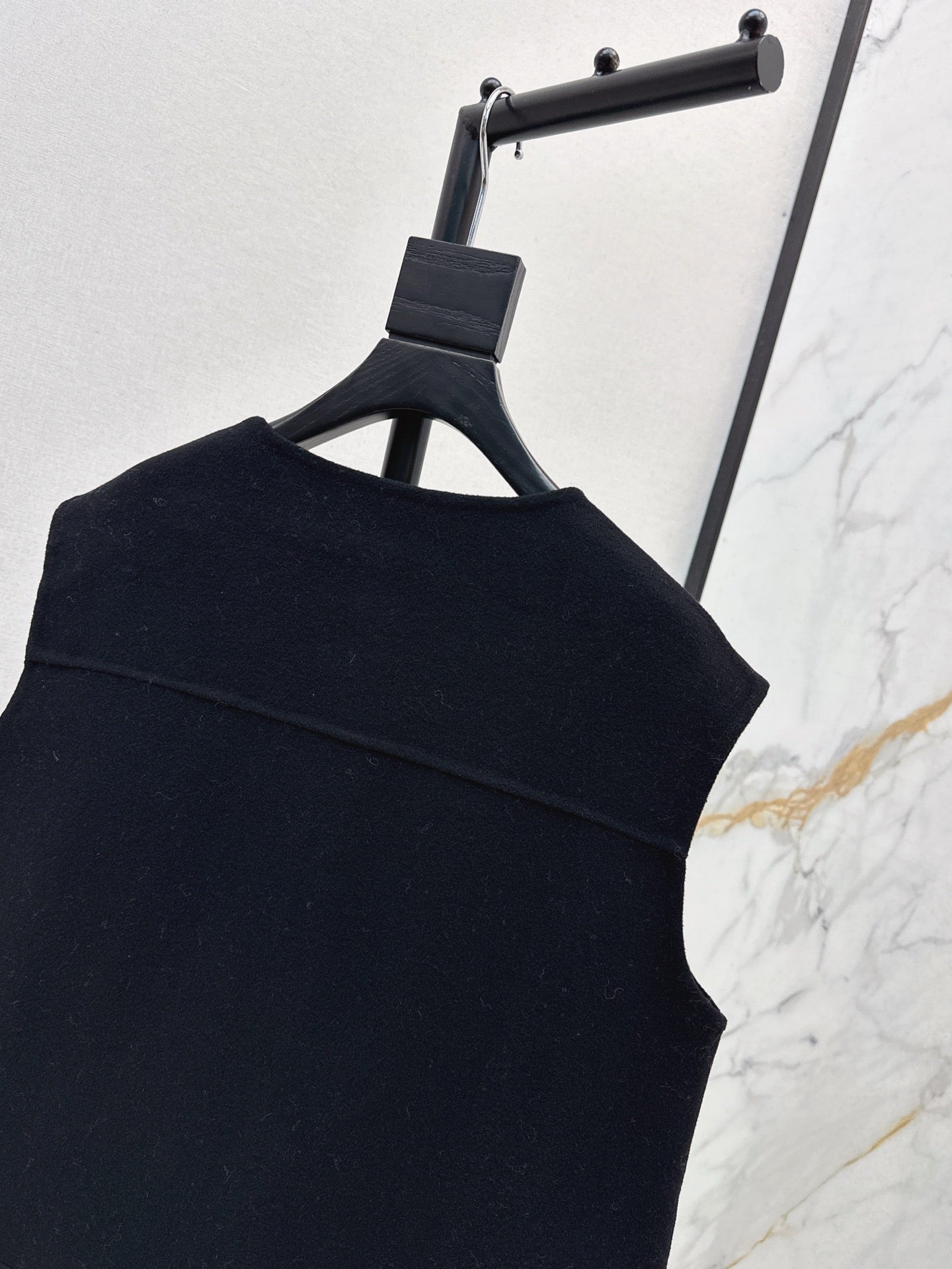 Max 25fw woolen vest