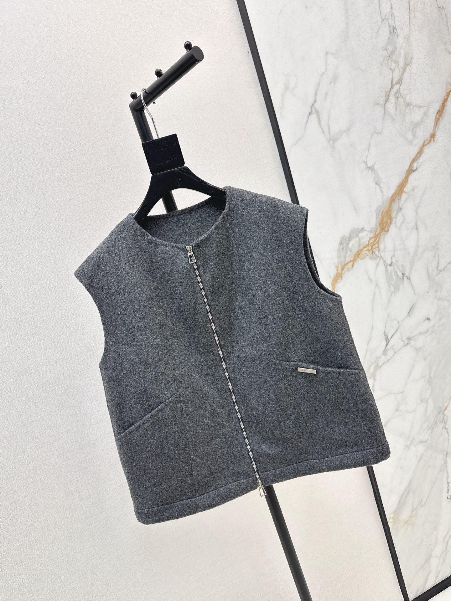 Max 25fw woolen vest
