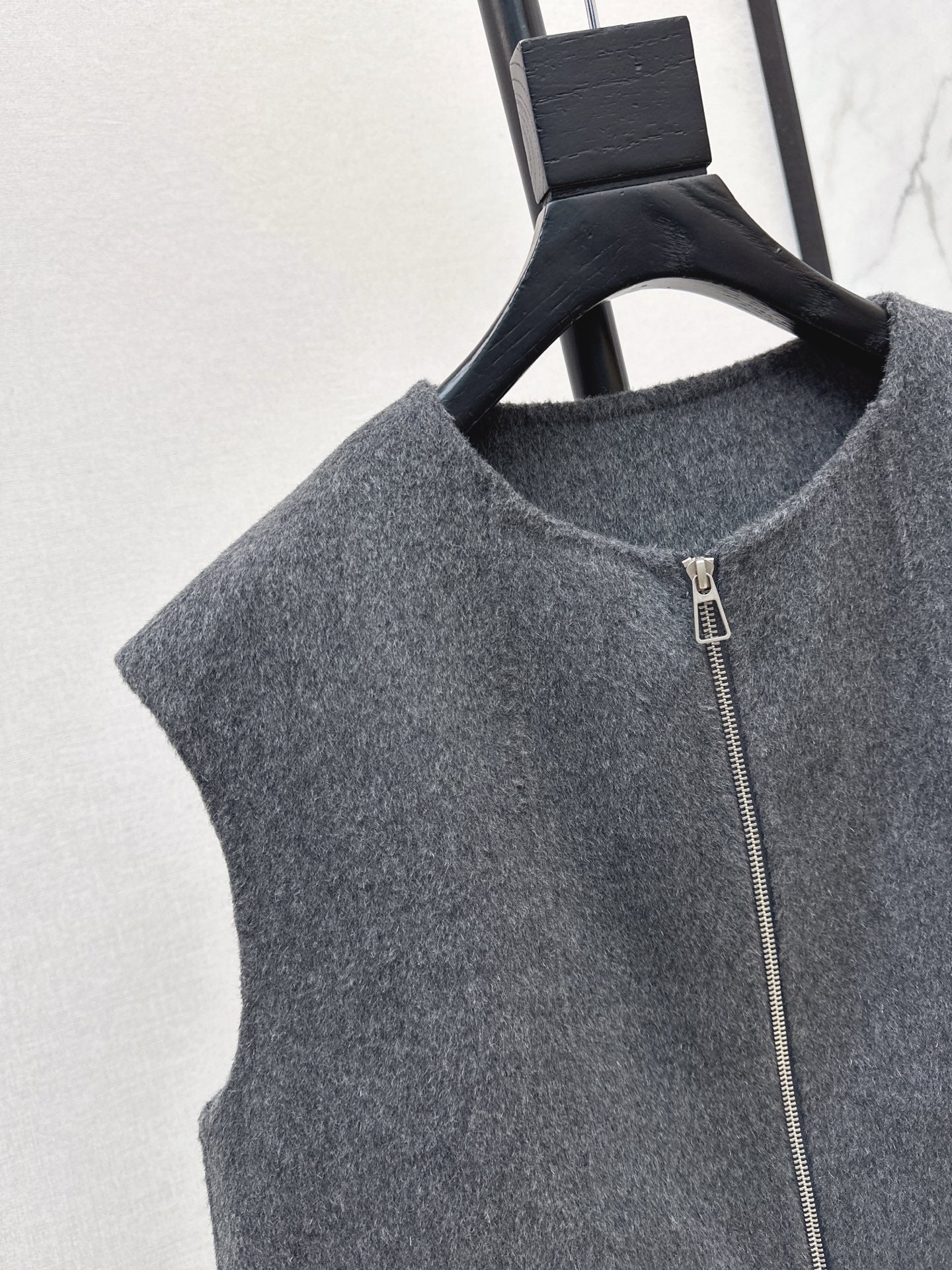 Max 25fw woolen vest