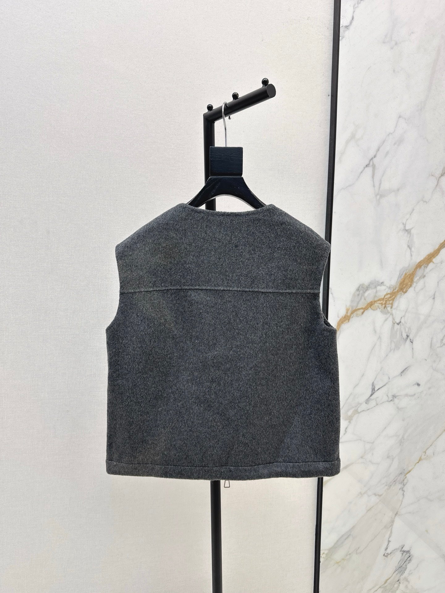 Max 25fw woolen vest