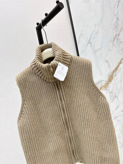 Loro 25fw down vest