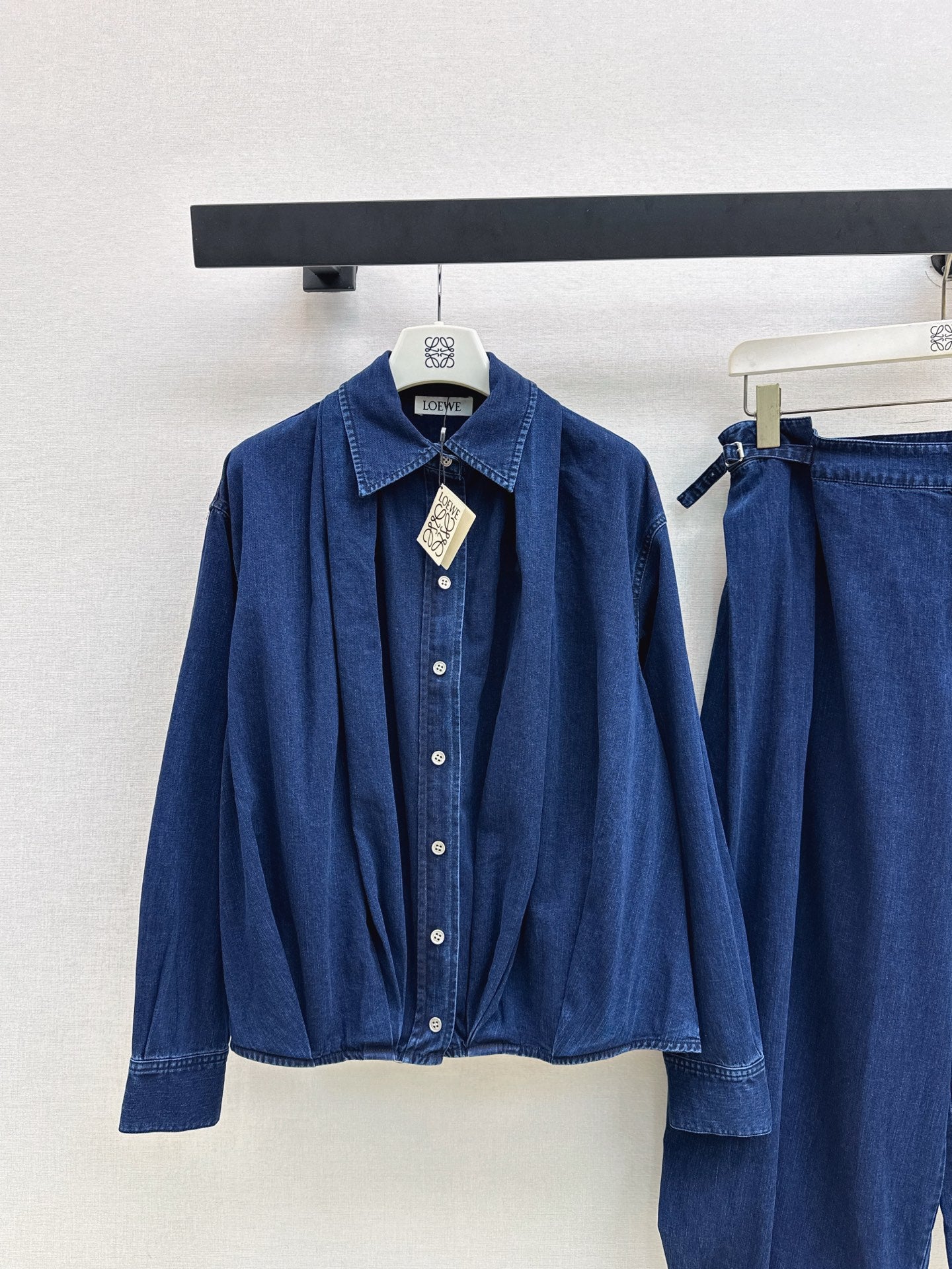 Loe 25fw denim suit