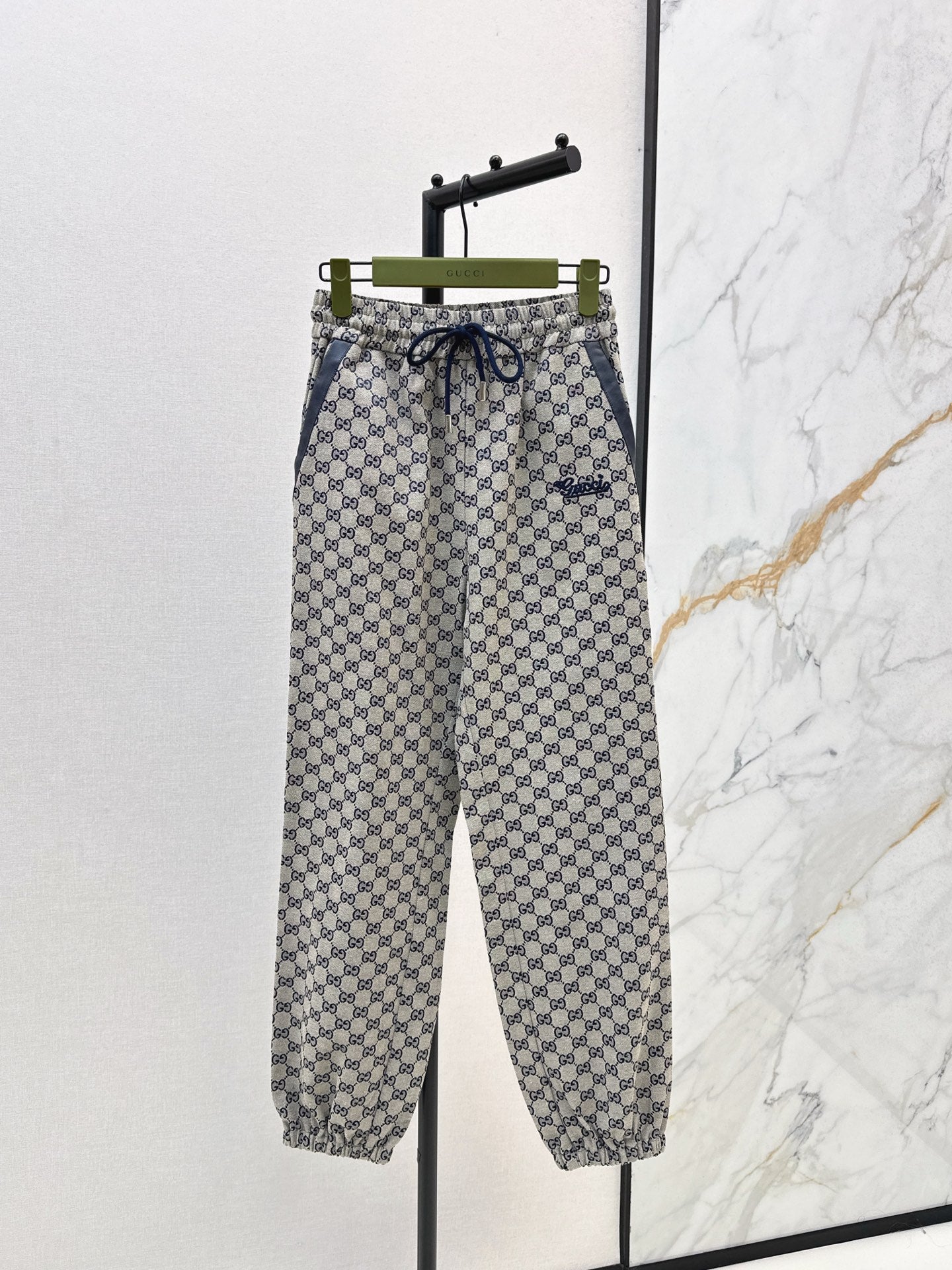Guc 25fw pants