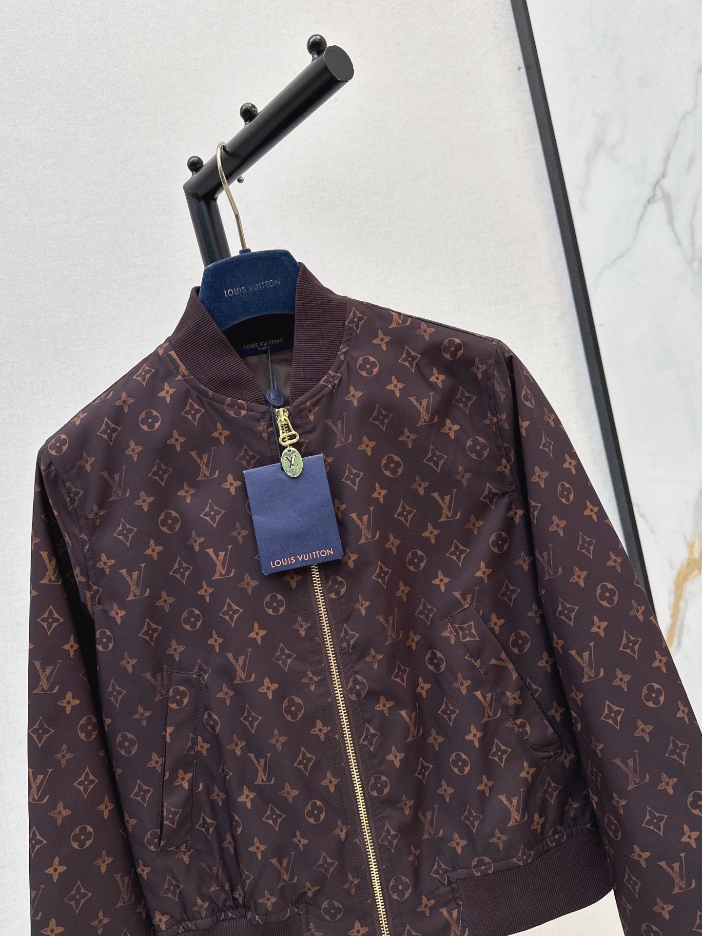 Loui 25fw jacket