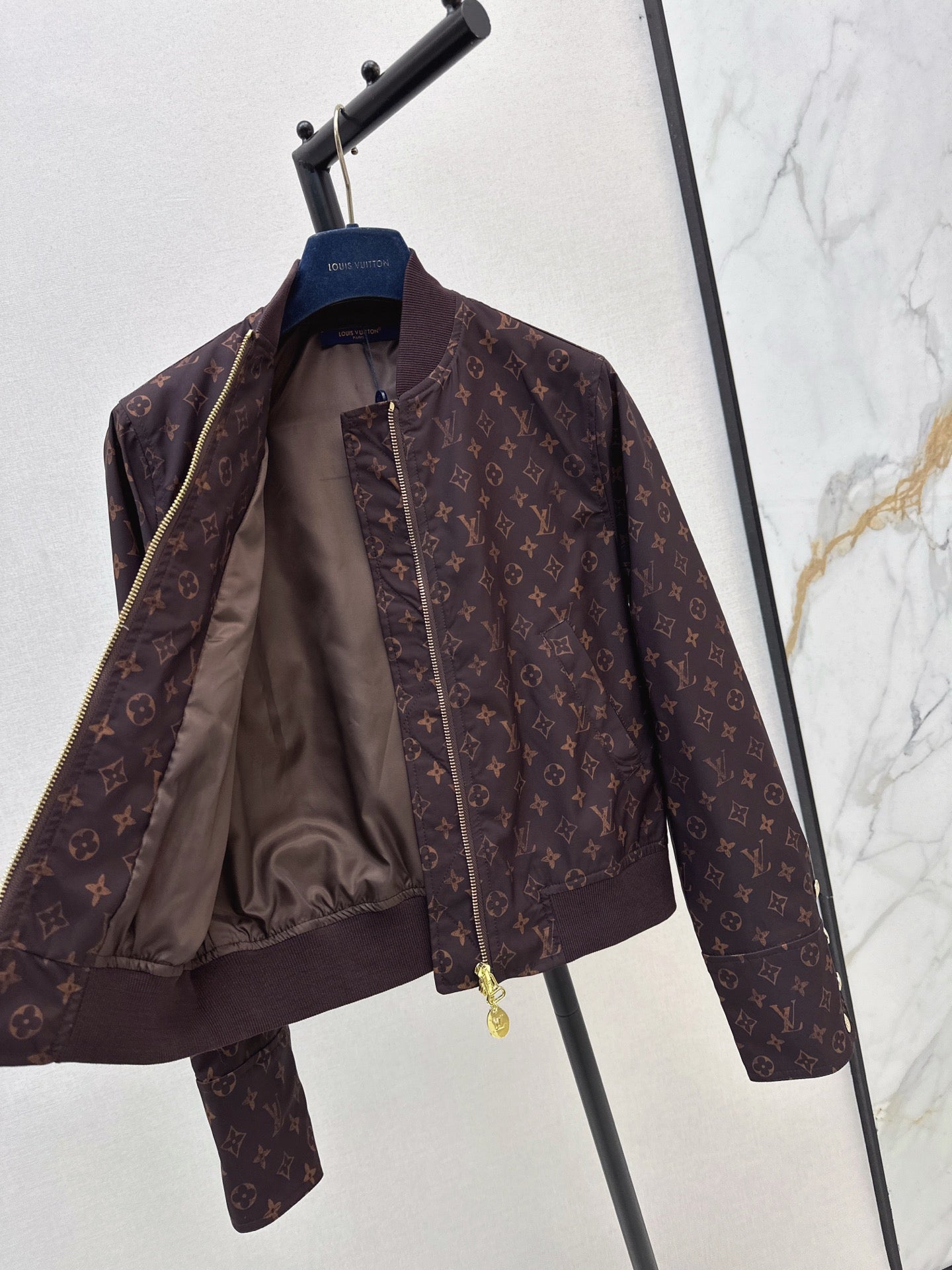 Loui 25fw jacket