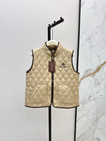 Loro 25fw padded vest