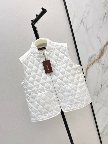 Loro 25fw padded vest