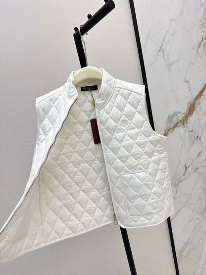 Loro 25fw padded vest