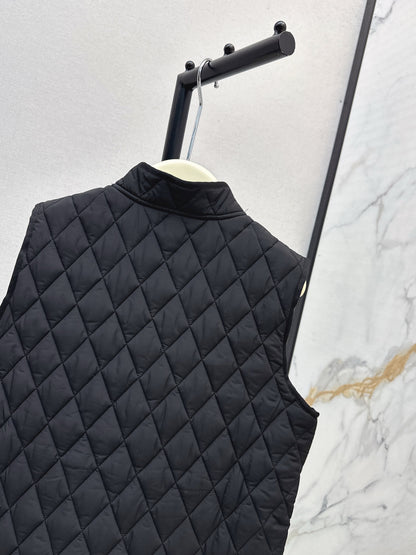 Loro 25fw padded vest