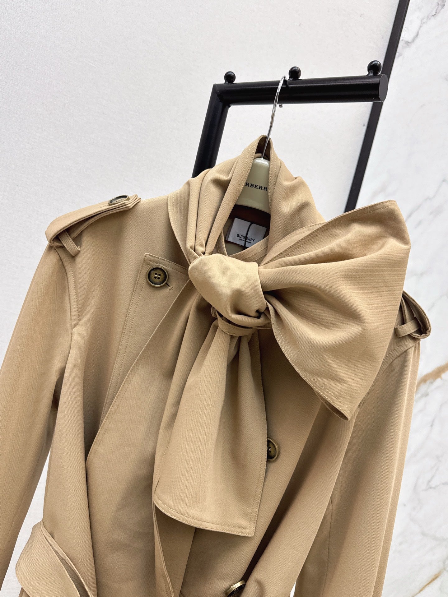 Bur 25fw trench coats
