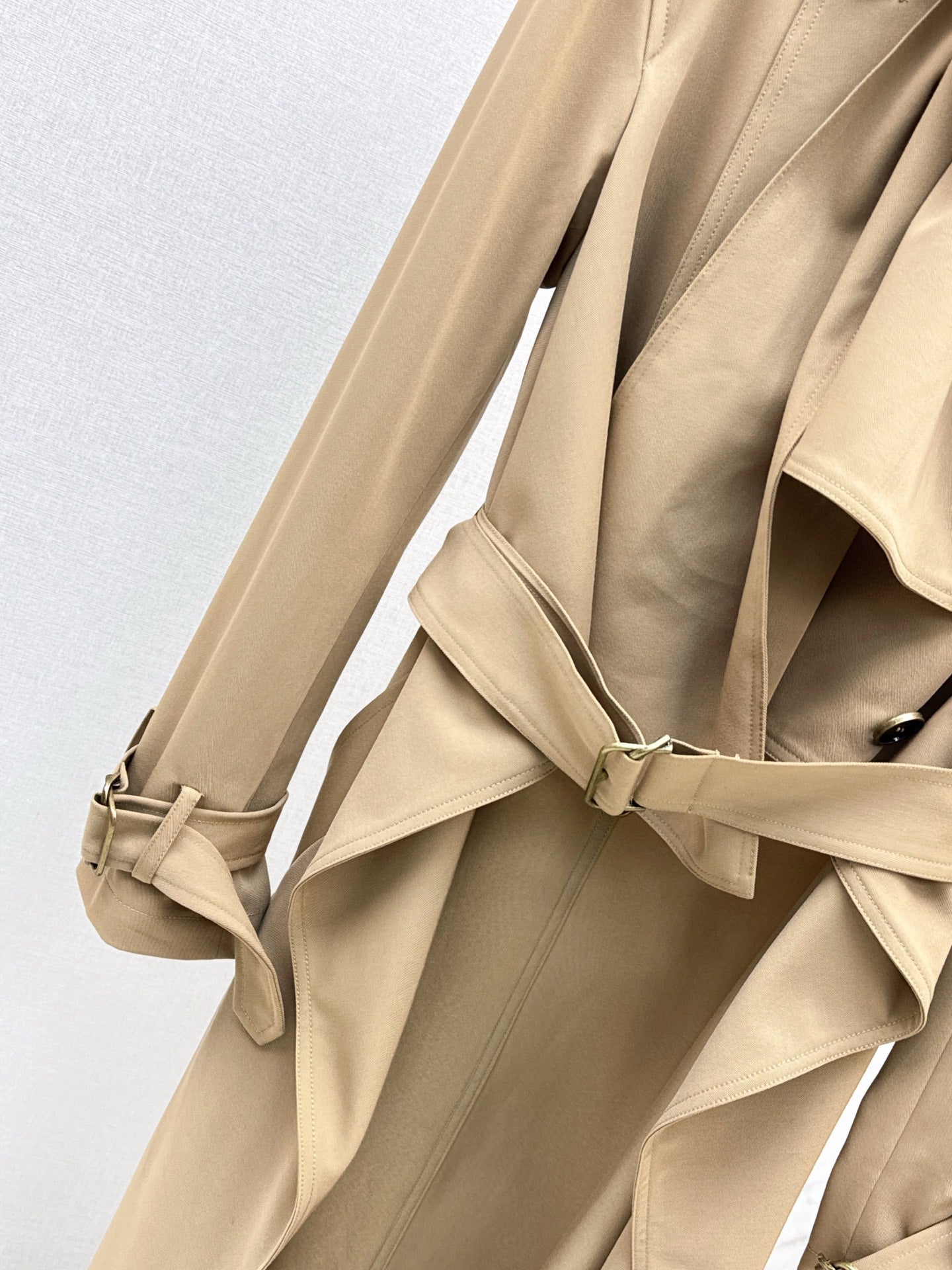 Bur 25fw trench coats