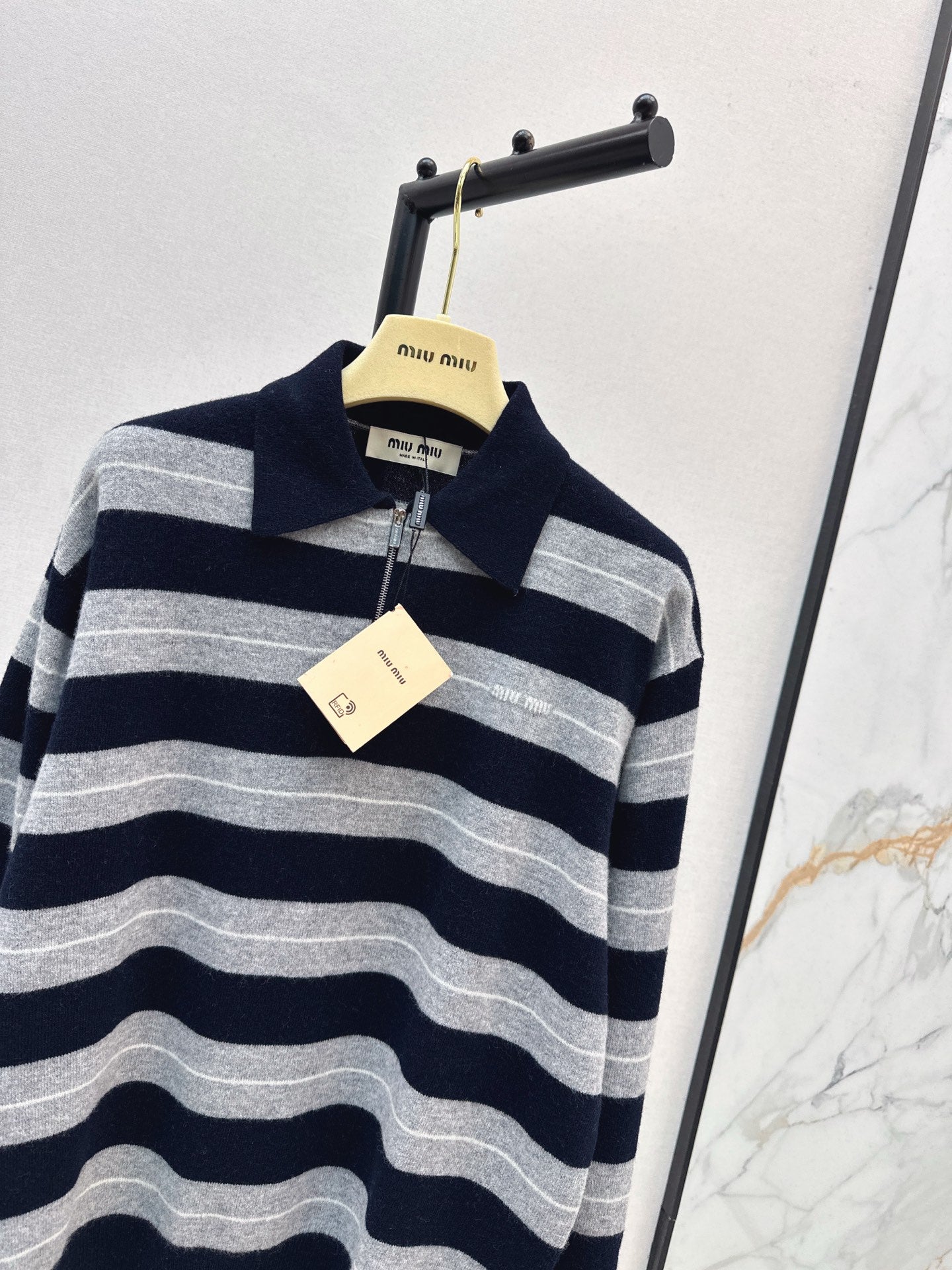 Miu 25fw knitted sweatshirts