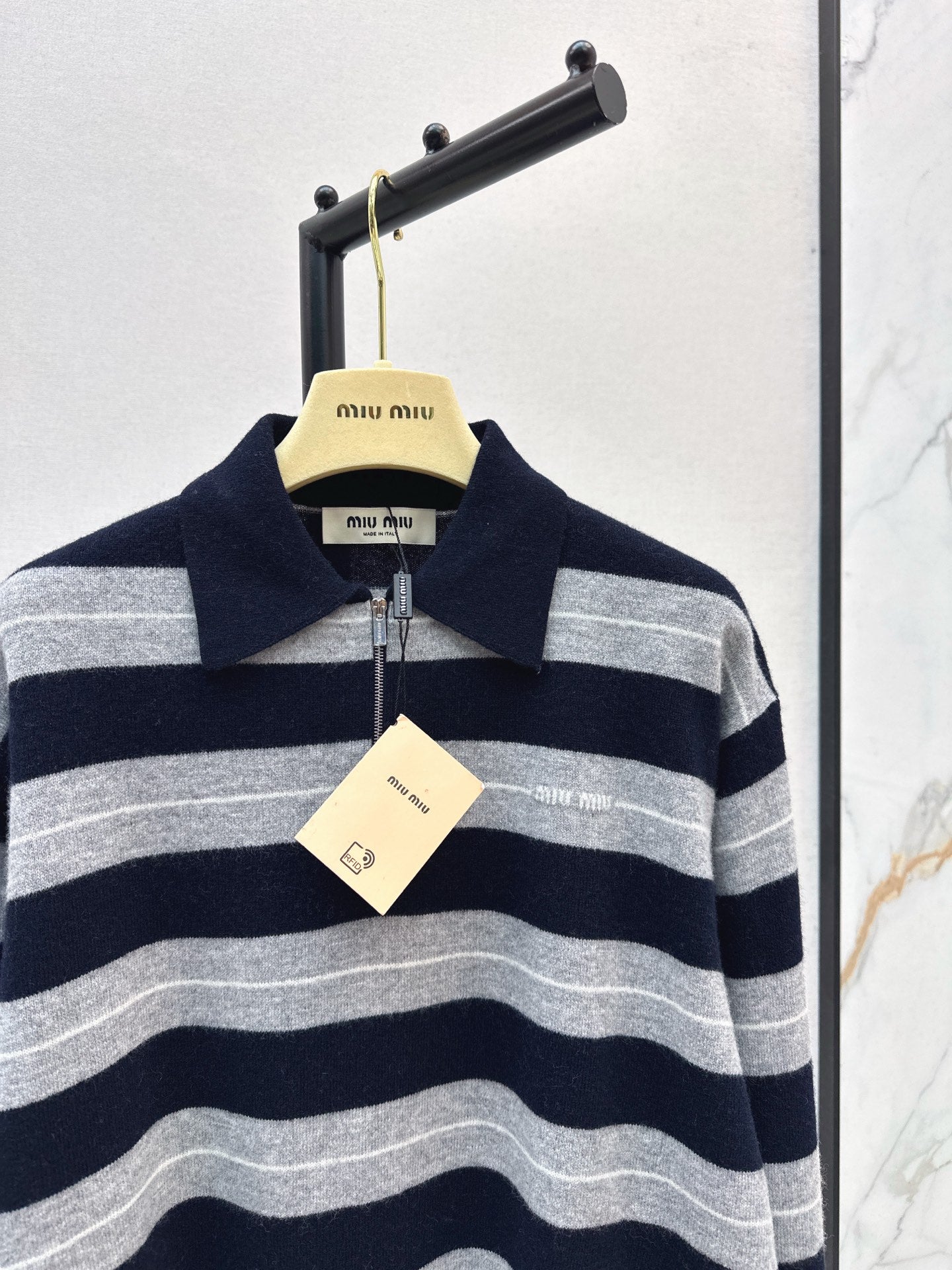 Miu 25fw knitted sweatshirts