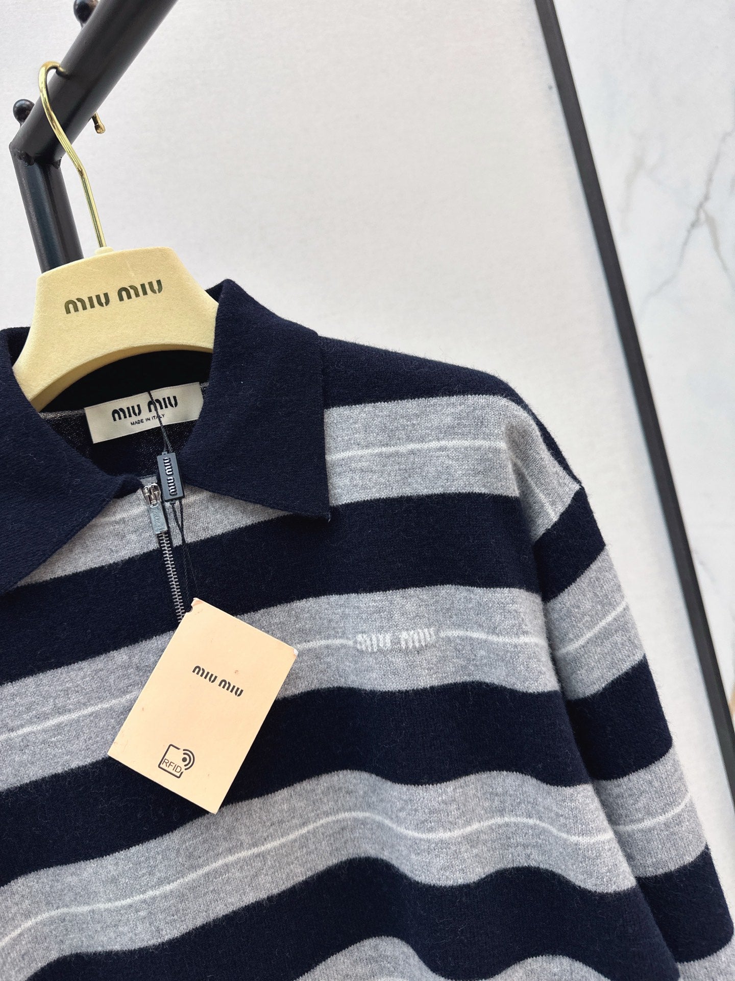 Miu 25fw knitted sweatshirts