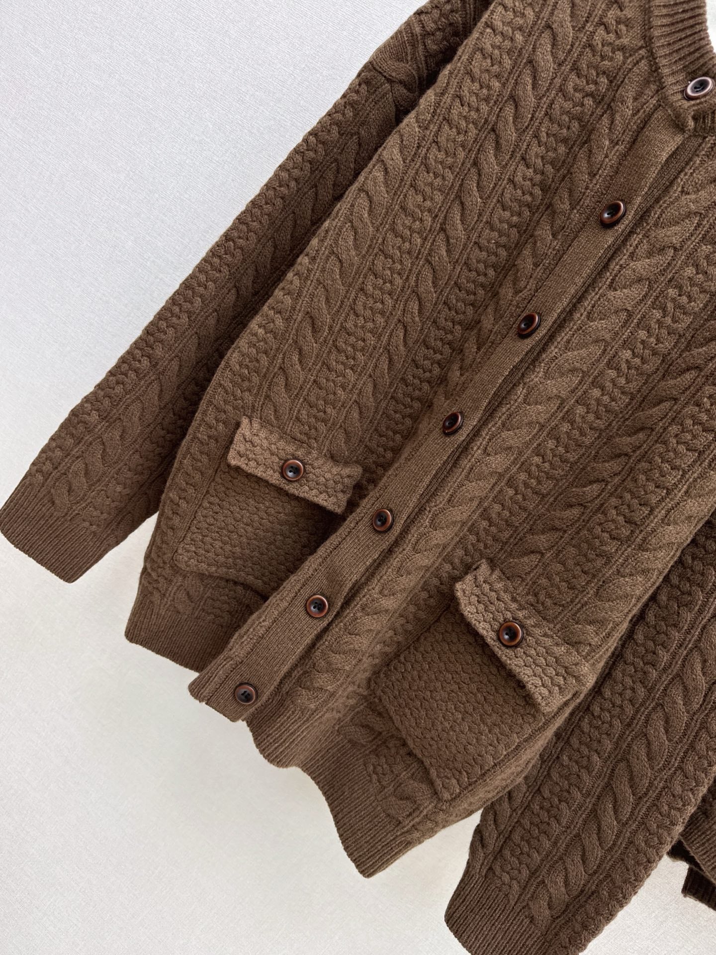 Loro 25fw cardigan short set