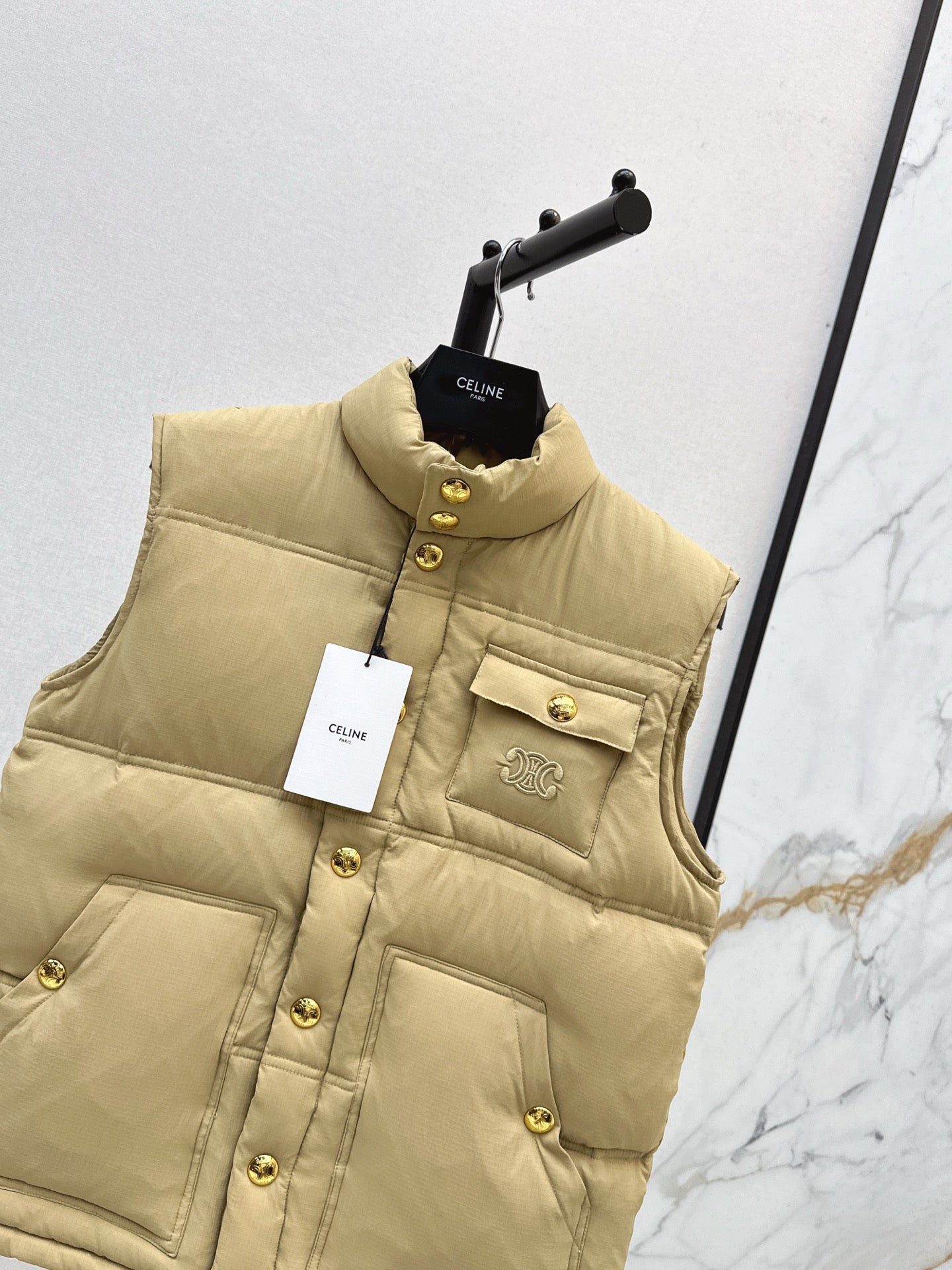 Celi 25fw down vest