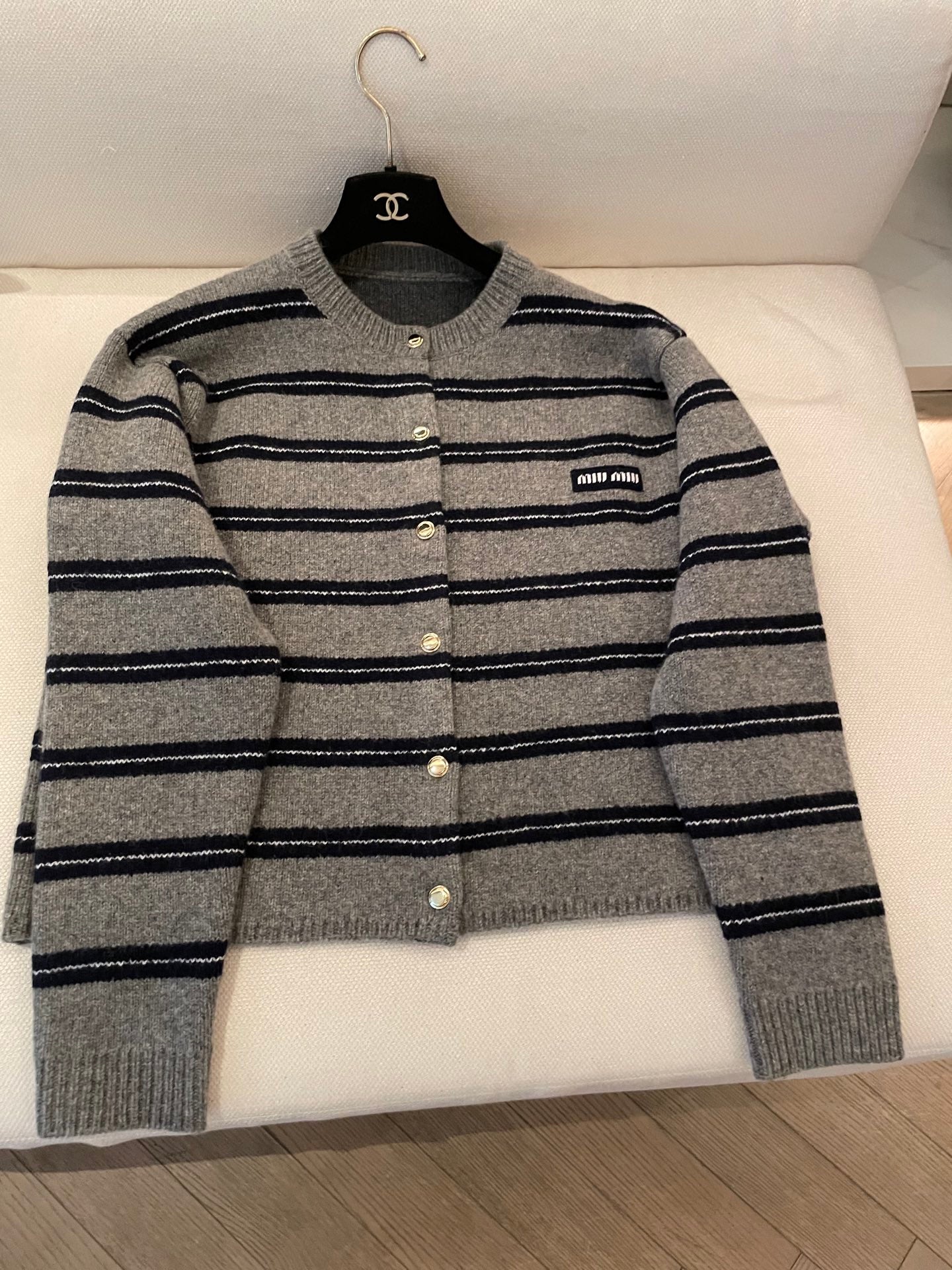 Miu 25fw knitted cardigan