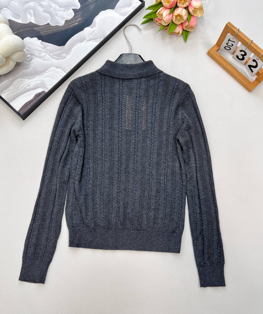 Miu 25fw knitted sweater