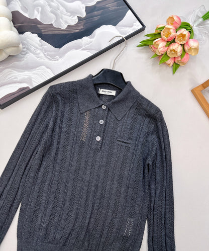 Miu 25fw knitted sweater