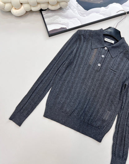 Miu 25fw knitted sweater