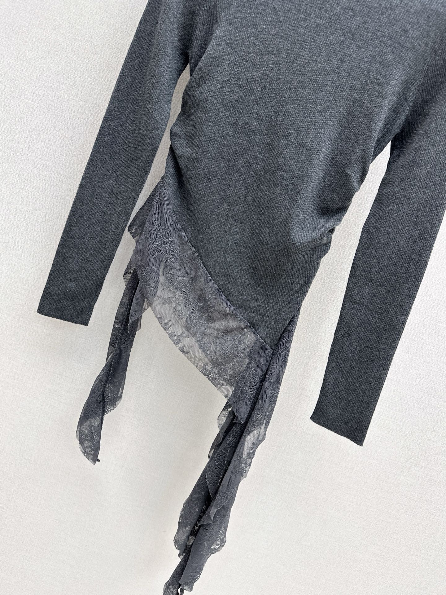 Miu 25fw lace sweater shirt