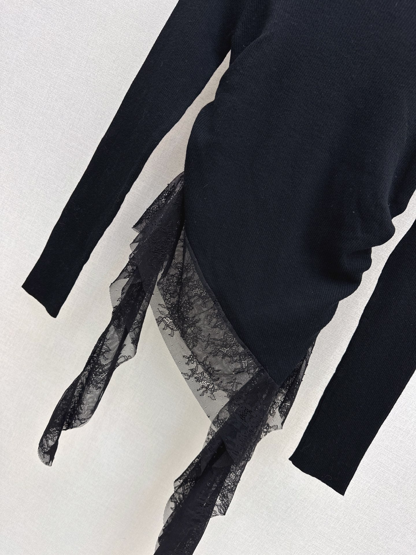 Miu 25fw lace sweater shirt