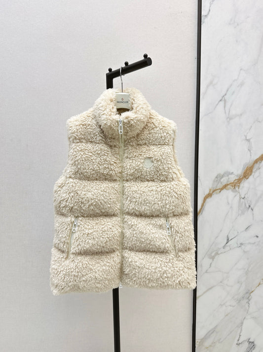 Monc 25fw down vest