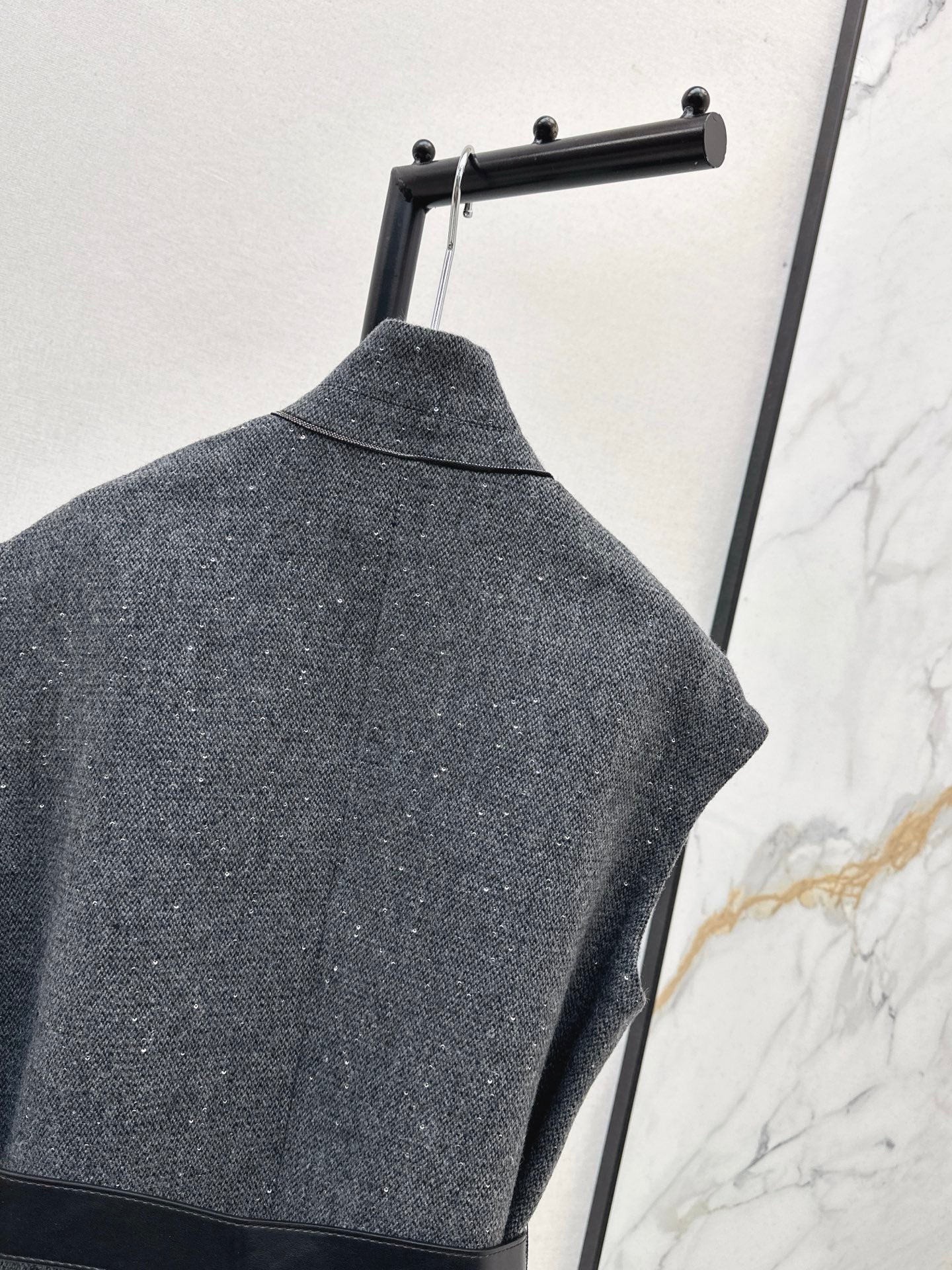Brun 25fw sleeveless suit vest
