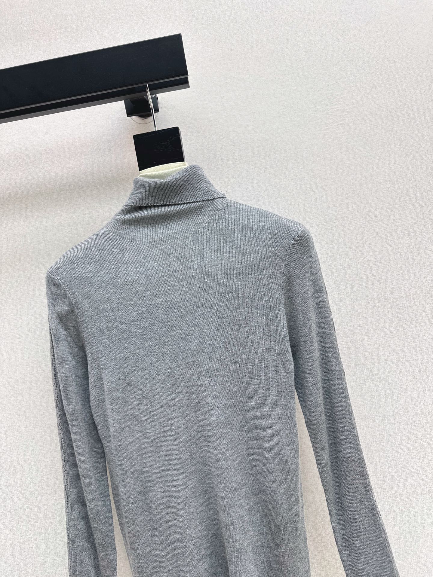 Erma 25fw lace sweatshirts
