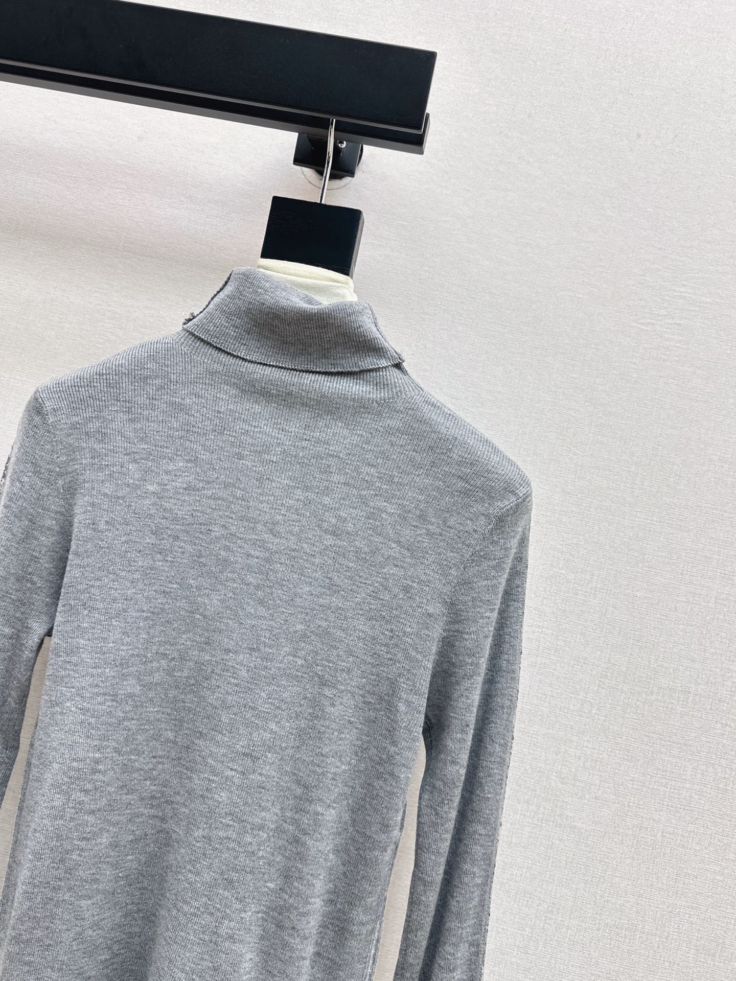 Erma 25fw lace sweatshirts