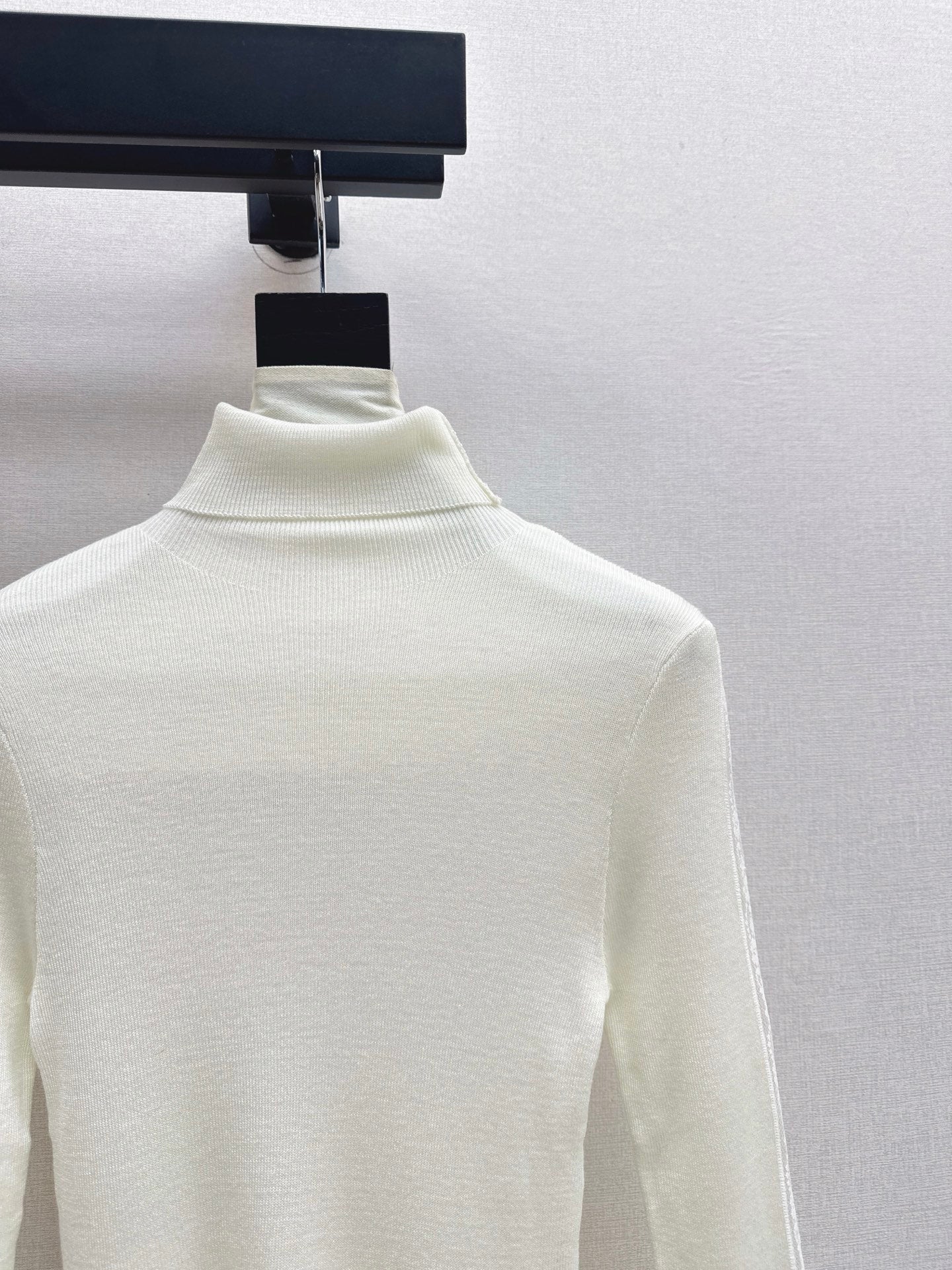 Erma 25fw lace sweatshirts